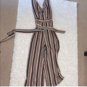 Neutral colored jumper